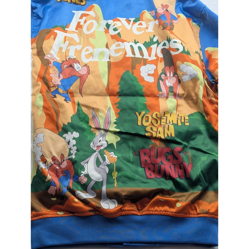 Looney Tunes Mens Size XL Bugs Bunny/Yosemite Sam Graphic Satin Snap Jacket - Picture 6 of 6